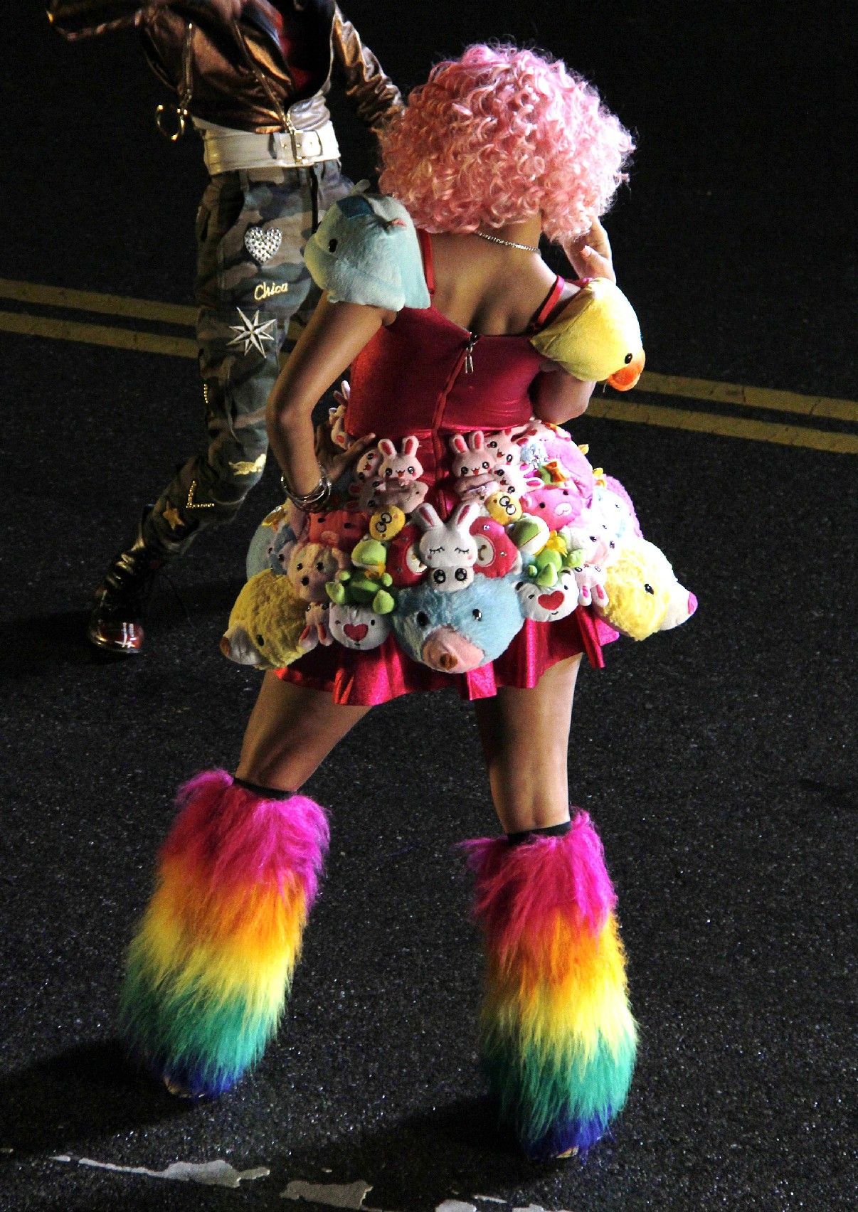 Nicki Minaj and Willow Smith on the set for the music video of 'Fireball' | Picture 118003